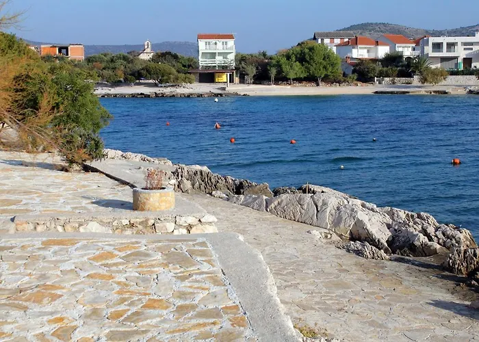 Apartamento By The Sea - 12246